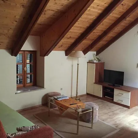 Апартаменты Country House Bakicevo - Two Bedroom With Terrace Чилипи